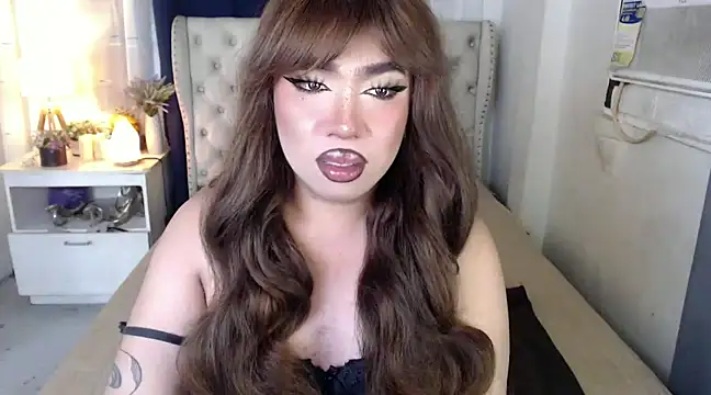 Snapshot of RebecaNextToYou chatting on 12.27.24 RebecaNextToYou online show from 12.27.24