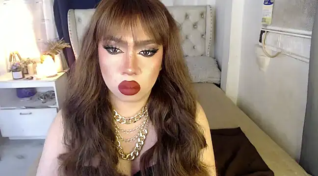 Snapshot of RebecaNextToYou chatting on 01.30.25 RebecaNextToYou online show from 01.30.25