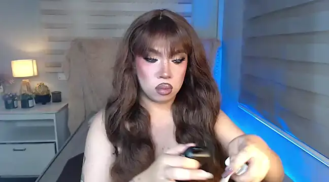 Snapshot of RebecaNextToYou chatting on 03.05.25 RebecaNextToYou online show from 03.05.25