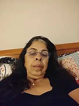 Snapshot of Susannemilf chatting on 11.12.25 Susannemilf online show from 11.12.25