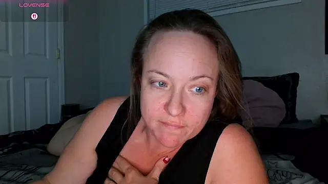 julimonroe online show from 12.02.25