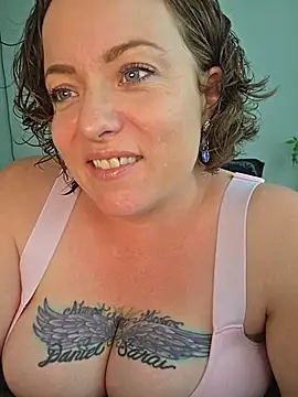 julimonroe online show from 05.17.26