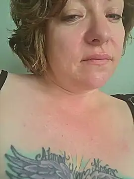 julimonroe online show from 05.17.26