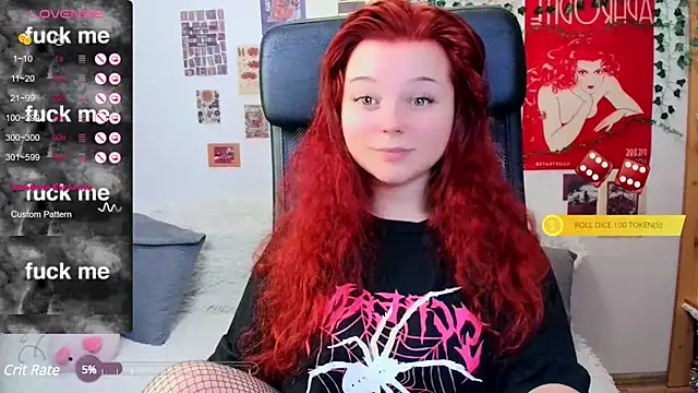 Snapshot of StellaMilla chatting on 01.29.25 StellaMilla online show from 01.29.25