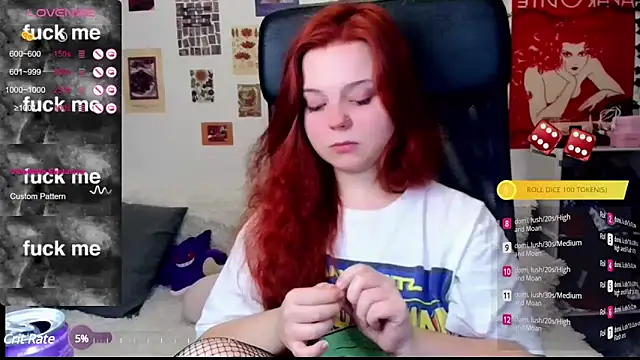 Snapshot of StellaMilla chatting on 02.02.25 StellaMilla online show from 02.02.25