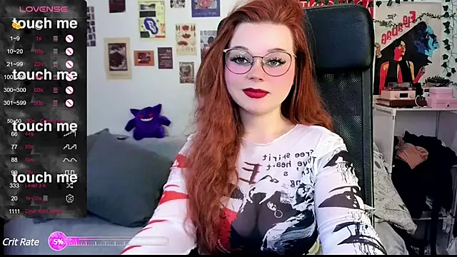 Snapshot of StellaMilla chatting on 02.20.25 StellaMilla online show from 02.20.25