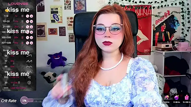 Snapshot of StellaMilla chatting on 02.23.25 StellaMilla online show from 02.23.25