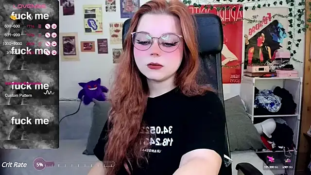 Snapshot of StellaMilla chatting on 02.24.25 StellaMilla online show from 02.24.25