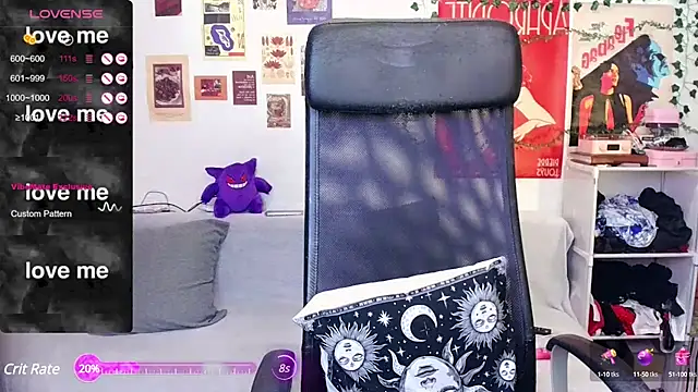 Snapshot of StellaMilla chatting on 02.25.25 StellaMilla online show from 02.25.25