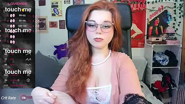 Snapshot of StellaMilla chatting on 02.28.25 StellaMilla online show from 02.28.25