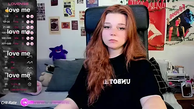 Snapshot of StellaMilla chatting on 03.09.25 StellaMilla online show from 03.09.25