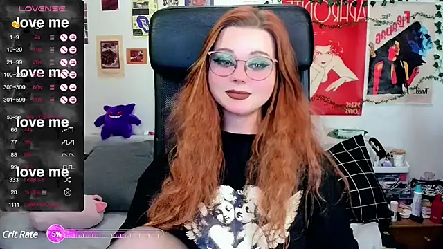 Snapshot of StellaMilla chatting on 03.16.25 StellaMilla online show from 03.16.25
