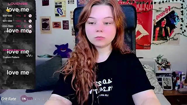 Snapshot of StellaMilla chatting on 03.21.25 StellaMilla online show from 03.21.25