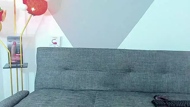 Snapshot of logan_thomas chatting on 12.28.24 logan thomas online show from 12.28.24