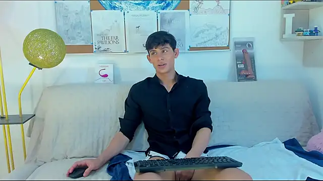 logan thomas online show from 04.23.26