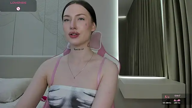 JenniferQueen11 online show from 05.21.26