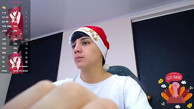 Snapshot of bad_giirl_ chatting on 12.06.24 bad giirl online show from 12.06.24