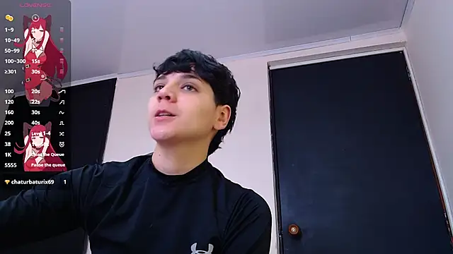 Snapshot of bad_giirl_ chatting on 12.10.24 bad giirl online show from 12.10.24