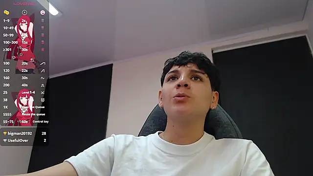 Snapshot of bad_giirl_ chatting on 12.26.24 bad giirl online show from 12.26.24