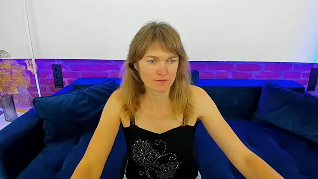 Snapshot of Anabell_xxx chatting on 11.29.25 Anabell xxx online show from 11.29.25