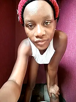 Snapshot of Petite_li chatting on 11.18.25 Petite li online show from 11.18.25