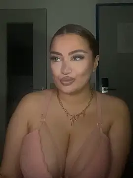 EmiliaPetrova online show from 02.21.25