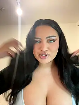 EmiliaPetrova online show from 10.16.25