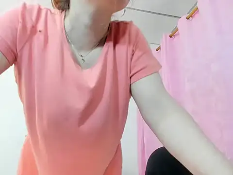 lorenitabella online show from 09.13.25