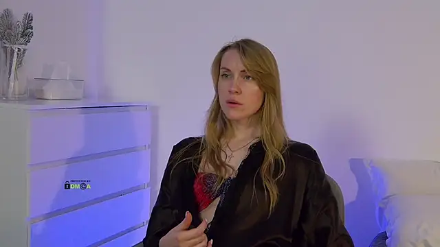 Fallinlove1 online show from 02.25.25