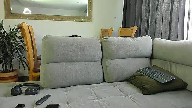 Snapshot of Davevilboy chatting on 11.09.25 Davevilboy online show from 11.09.25