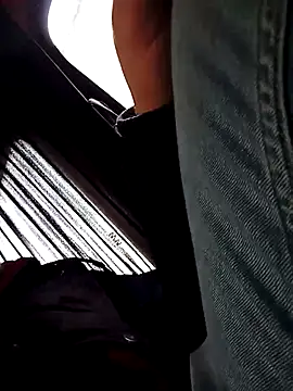 Snapshot of kevgir08 chatting on 01.21.25 kevgir08 online show from 01.21.25