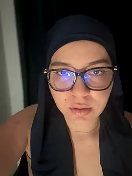 MatchedEyebrow online show from 11.21.25