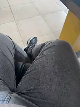 S2kicibey06 online show from 01.15.25