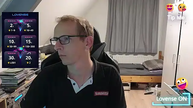 Snapshot of sexmenlion chatting on 09.20.25 sexmenlion online show from 09.20.25