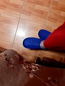 feet toes online show from 10.16.25