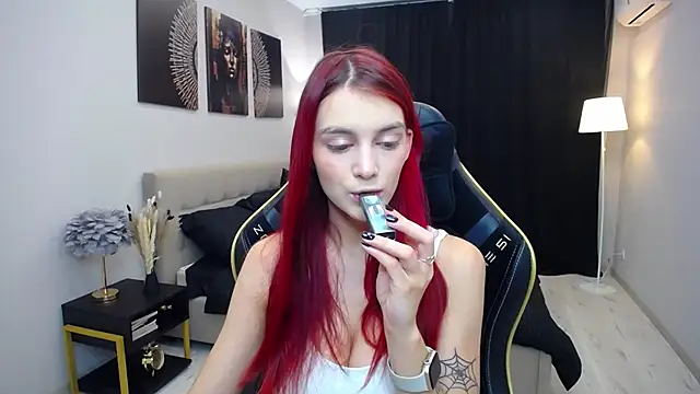 RedLipse online show from 12.01.25