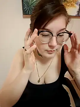 HunnyyLove online show from 12.19.24