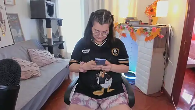 HunnyyLove online show from 09.08.25