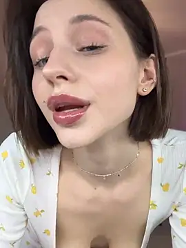 Camilla Railian online show from 12.20.24