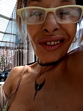 FrozenWaffle online show from 12.16.25