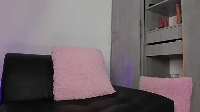 sofiaa snoww online show from 02.10.26