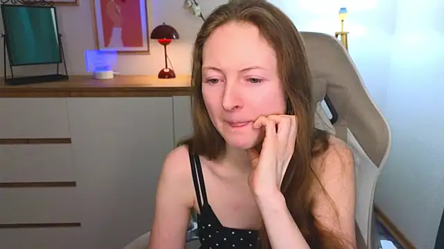 freya nilsson online show from 12.11.24