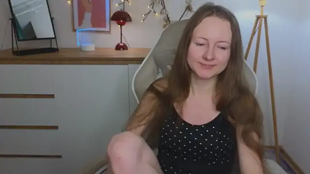 freya nilsson online show from 12.18.24