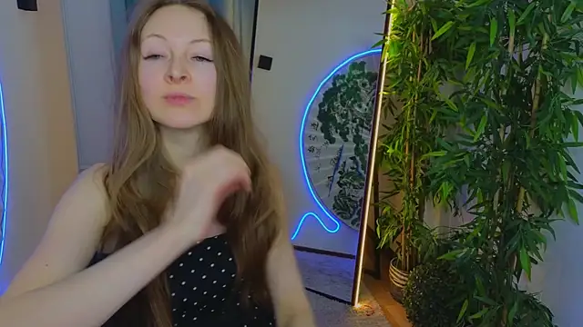 freya nilsson online show from 12.20.24