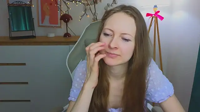 freya nilsson online show from 02.04.25