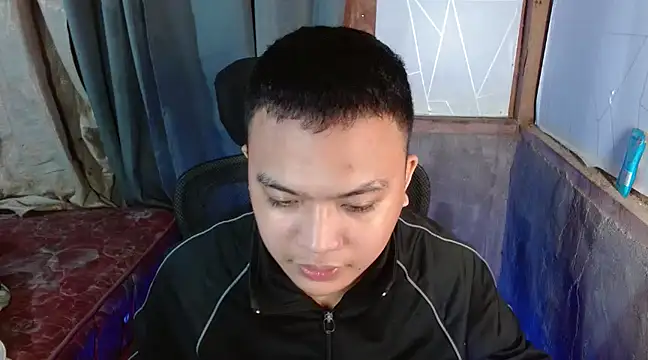 Snapshot of xsweetasian69x chatting on 01.04.25 xsweetasian69x online show from 01.04.25