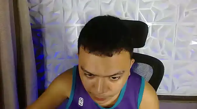 Snapshot of xsweetasian69x chatting on 03.14.25 xsweetasian69x online show from 03.14.25