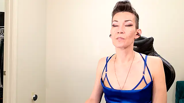 EveEnigma online show from 02.06.25