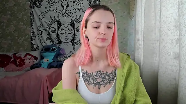 Snapshot of Cutie_Adelia chatting on 02.10.25 Cutie Adelia online show from 02.10.25