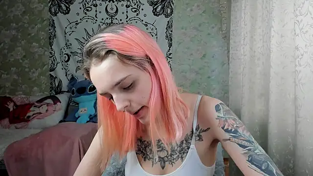 Snapshot of Cutie_Adelia chatting on 02.16.25 Cutie Adelia online show from 02.16.25